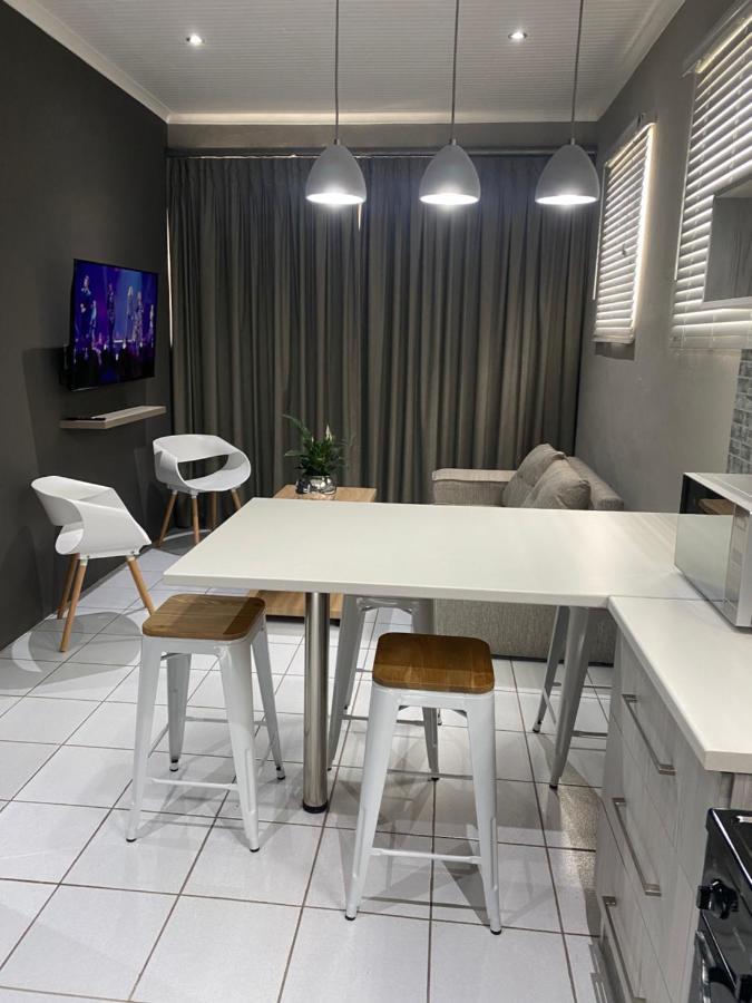 Adventure Apartment - Colchester - 5Km From Elephant Park Zewnętrze zdjęcie
